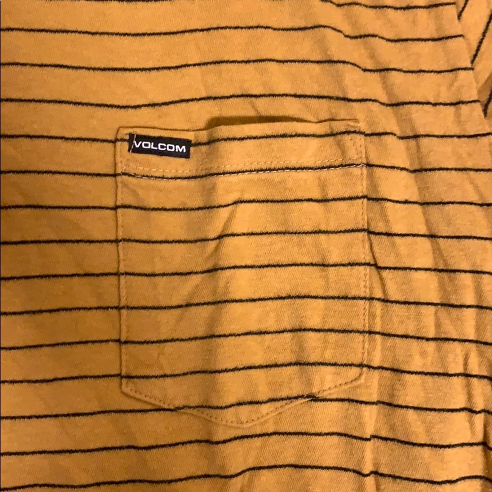 volcom pocket tee - Picture 2 of 2